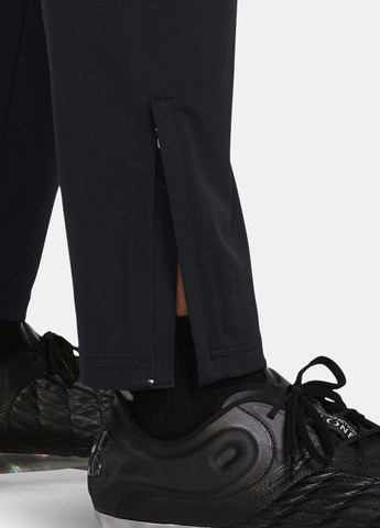 Черные спортивные летние зауженные брюки Under Armour