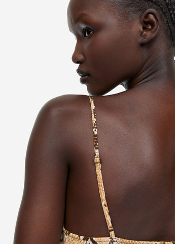 Бежевое вечернее, кэжуал платье платье-комбинация H&M змеиный