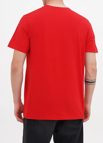Красная футболка Nike