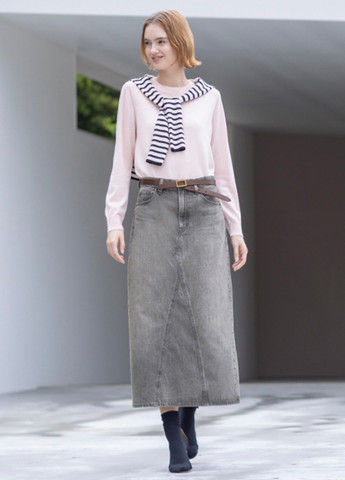 Серая джинсовая, кэжуал однотонная юбка Uniqlo а-силуэта (трапеция)