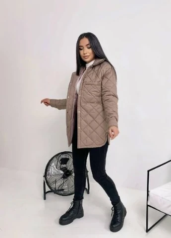 Бежевая демисезонная стеганная куртка Moni&co