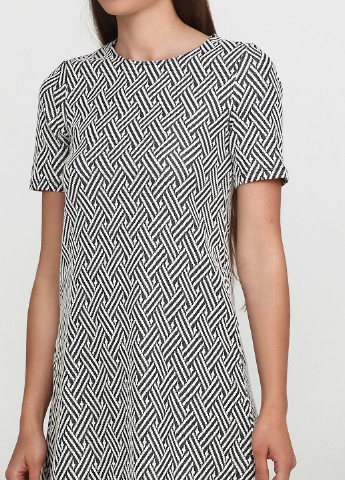 Черно-белое кэжуал платье H&M с геометрическим узором