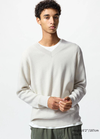 Серый демисезонный пуловер пуловер Uniqlo