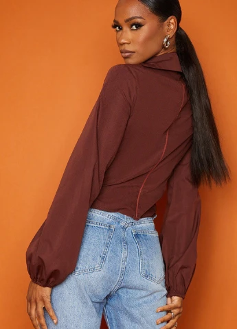 Коричнева блузка PrettyLittleThing