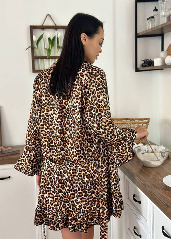 Комбинированный демисезонный комплект (топ, халат, шорты) NOVA VEGA