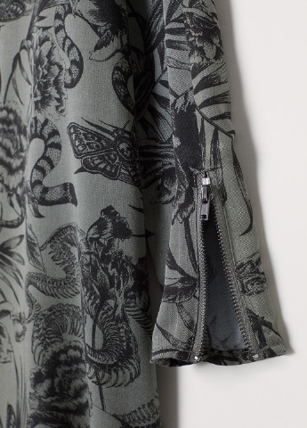 Оливковое (хаки) кэжуал платье а-силуэт H&M с абстрактным узором