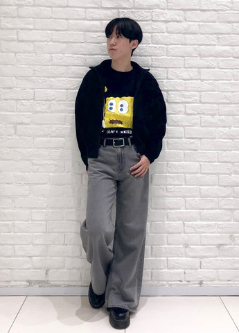 Черная футболка Uniqlo