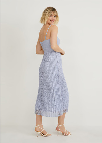 Серо-голубое кэжуал платье плиссированное C&A однотонное