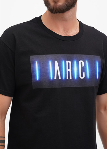 Черная футболка Hanes