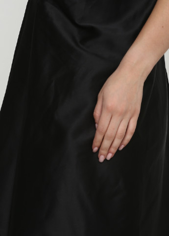 Черное кэжуал платье клеш Queen Drama однотонное