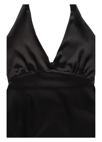 Чорна коктейльна сукня футляр PrettyLittleThing однотонна