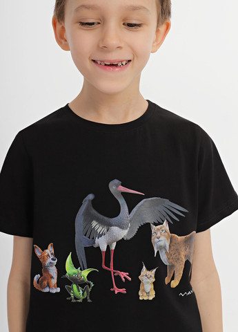 Черная летняя футболка INTERTOP