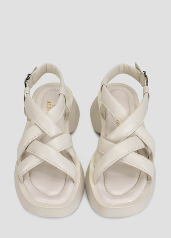 Белые босоножки Alromaro с ремешком