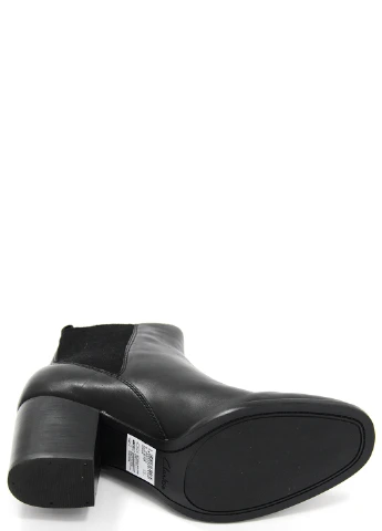 Черные демисезонная женские ботильоны Clarks