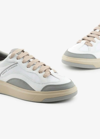 Білі кросівки Armani Exchange