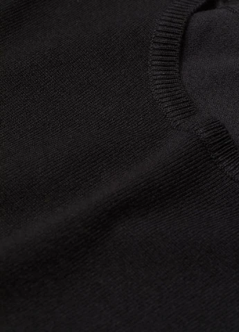 Черный летний джемпер H&M