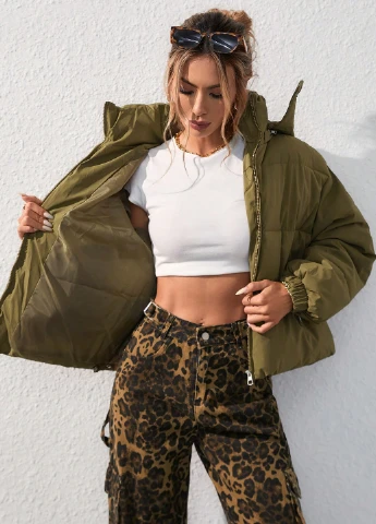 Оливковая зимняя куртка SHEIN