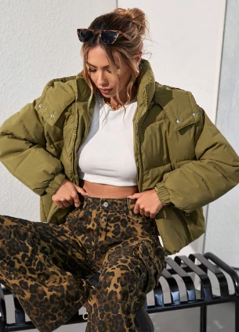 Оливковая зимняя куртка SHEIN