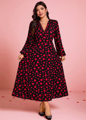 Чорна кежуал сукня на запах SHEIN сердечка