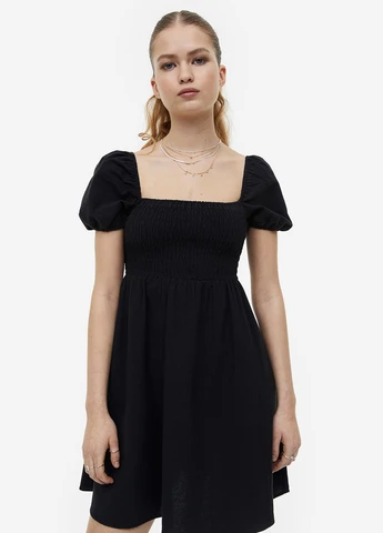 Черное кэжуал платье клеш H&M однотонное