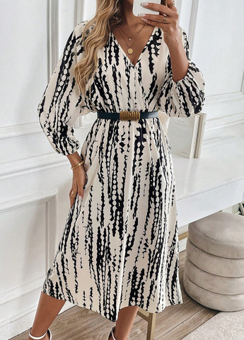 Чорно-білий кежуал сукня кльош SHEIN з абстрактним візерунком