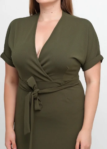 Оливковое (хаки) кэжуал платье Boohoo однотонное