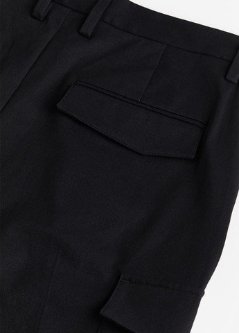 Черные кэжуал демисезонные укороченные, зауженные, карго брюки H&M