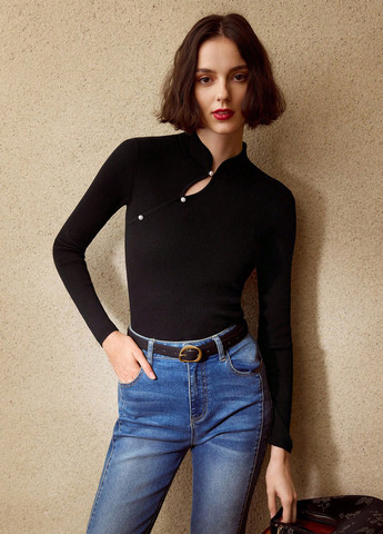 Чорний демісезонний светр SHEIN