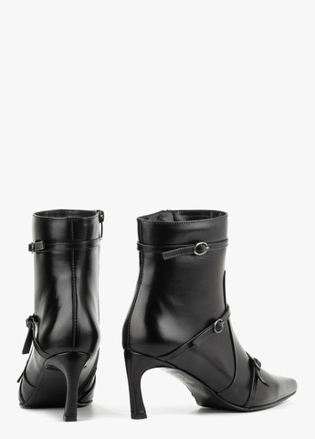 Осенние ботинки Le'BERDES с пряжкой