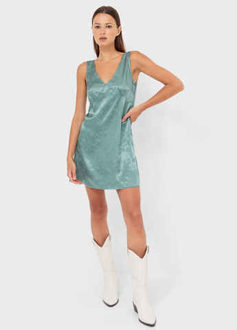 Сіро-зелена кежуал сукня Stradivarius з квітковим принтом