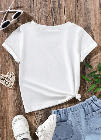 Белая летняя футболка SHEIN