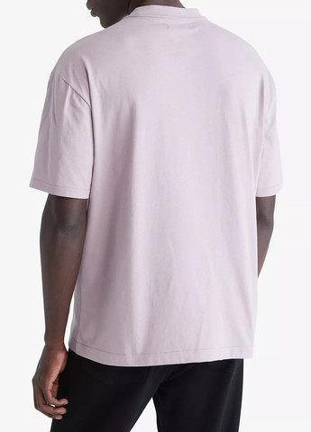 Сиреневая футболка Calvin Klein