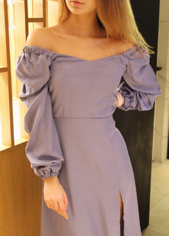 Серое вечернее платье штапель шелк greys-m с открытыми плечами Guseva Wear однотонное