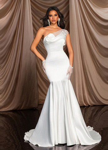 Белое праздничный платье со шлейфом SHEIN однотонное