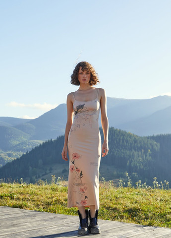 Бежевое кэжуал платье платье-комбинация, с открытой спиной Gepur с рисунком