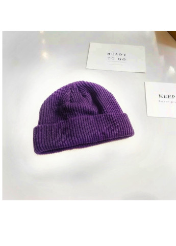 Однотонна в'язана з підворотом (докер, коротка, класична) Фіолетовий, Унісекс WUKE One size Brend шапка міні-біні (254301728)