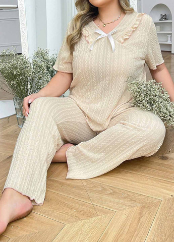 Кремовая всесезон пижама (футболка, брюки) футболка + брюки SHEIN