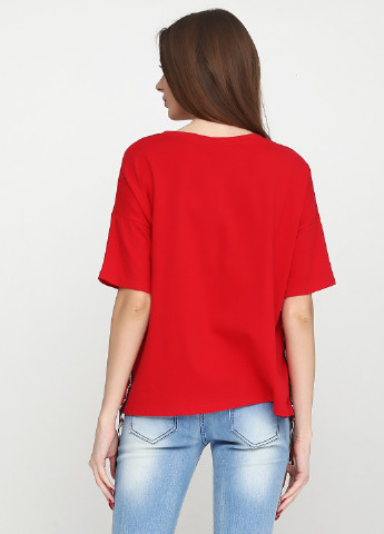 Красная летняя футболка Betty Blue