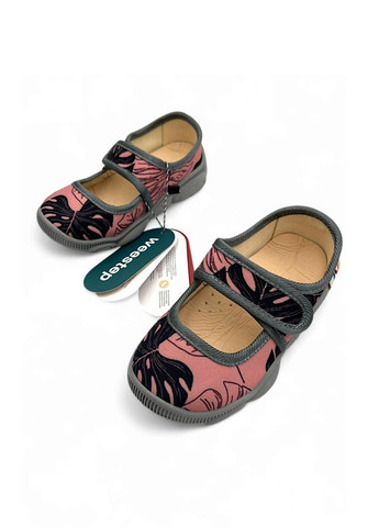 Розовые тапочки Weestep с логотипом