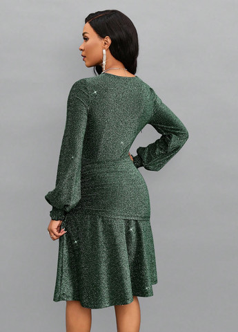 Темно-зелена вечірня сукня на запах SHEIN однотонна