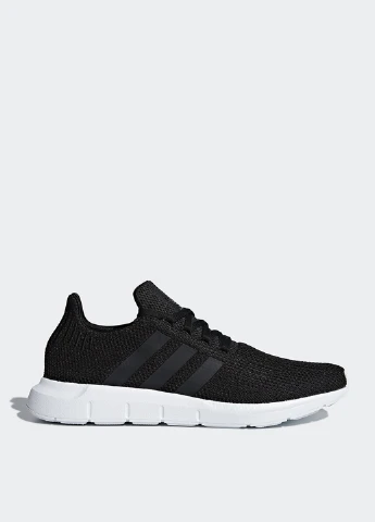 Черные демисезонные кроссовки adidas Swift