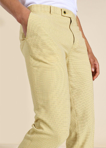 Желтые кэжуал демисезонные укороченные, зауженные брюки Boohoo