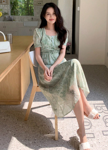 Светло-зеленое кэжуал платье клеш SHEIN с абстрактным узором