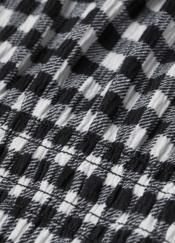 Черно-белое кэжуал платье клеш H&M в клетку