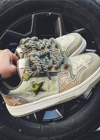 Оливкові кеди Vi