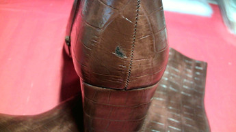 Осенние ботинки Sinsay лаковые из искусственной кожи