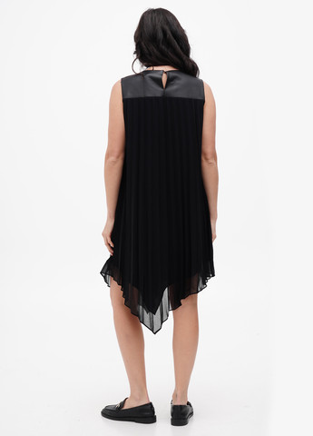 Чорна кежуал сукня плісована DKNY однотонна