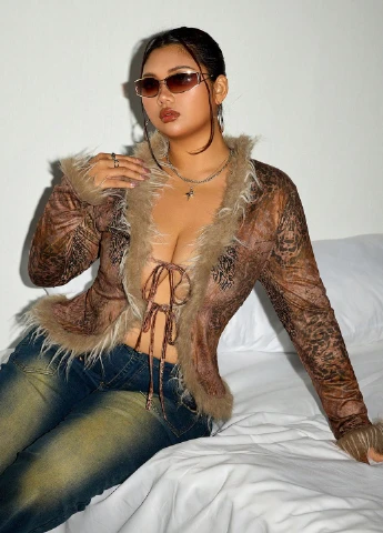 Коричнева блуза SHEIN