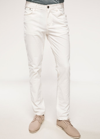 Белые кэжуал демисезонные со средней талией брюки DeFacto
