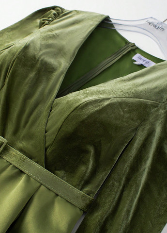 Оливковое вечернее платье с пышной юбкой SHEIN однотонное